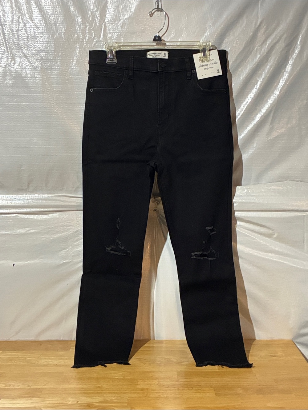 Abercrombie & Fitch Black Ankle Distressed Skinny Jeans